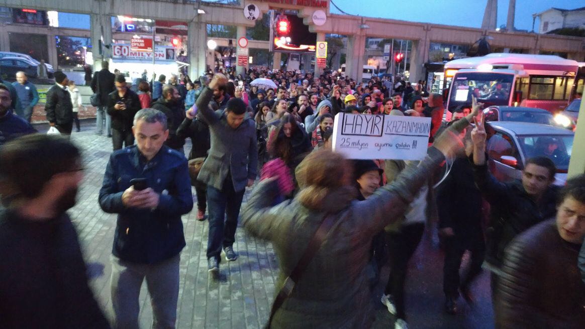 Résultat de recherche d'images pour "Hayır oyu sıfır çıkan tam 961 adet sandık"