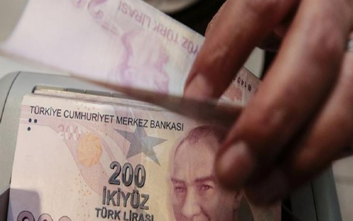 Halk borç batağında: Kredisini ödeyemeyenlerin sayısı katlandı