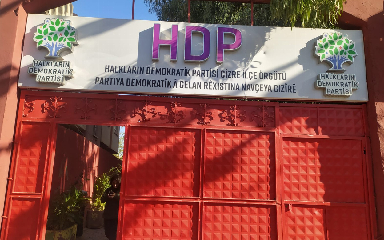 Cizre’de HDP’ye operasyon: Çok sayıda gözaltı var