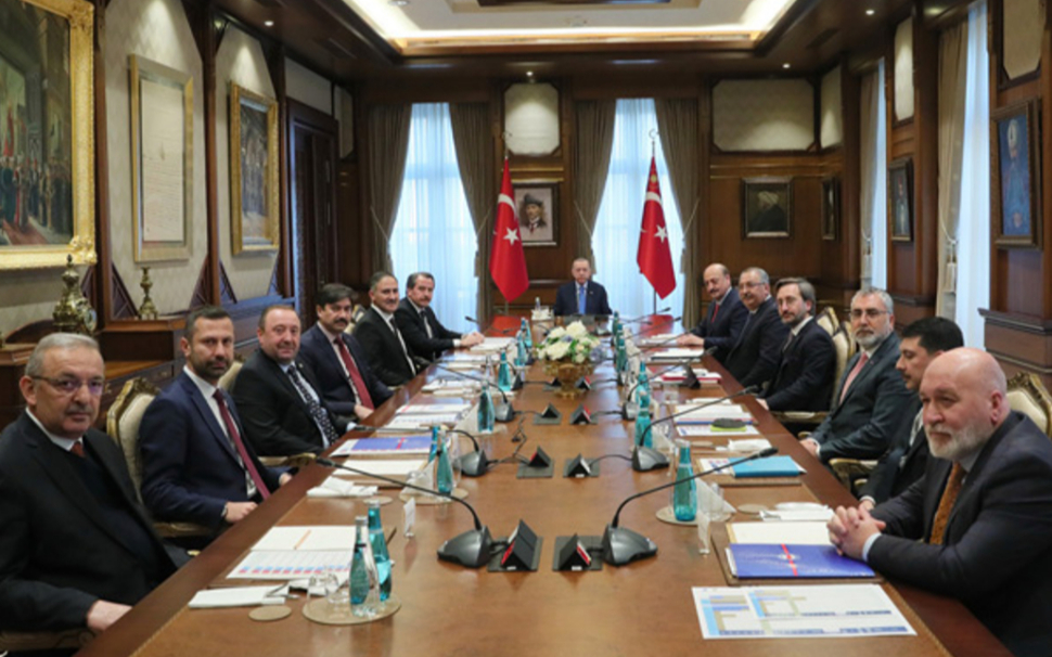 Saray'da ek zam görüşmesi 