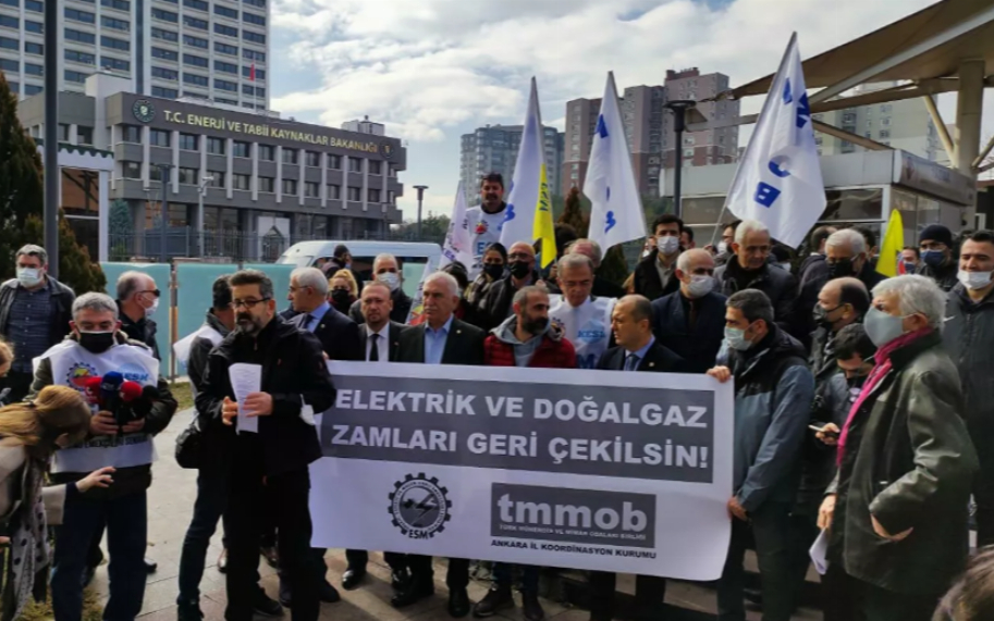 Zamlara karşı bakanlık önünde eylem