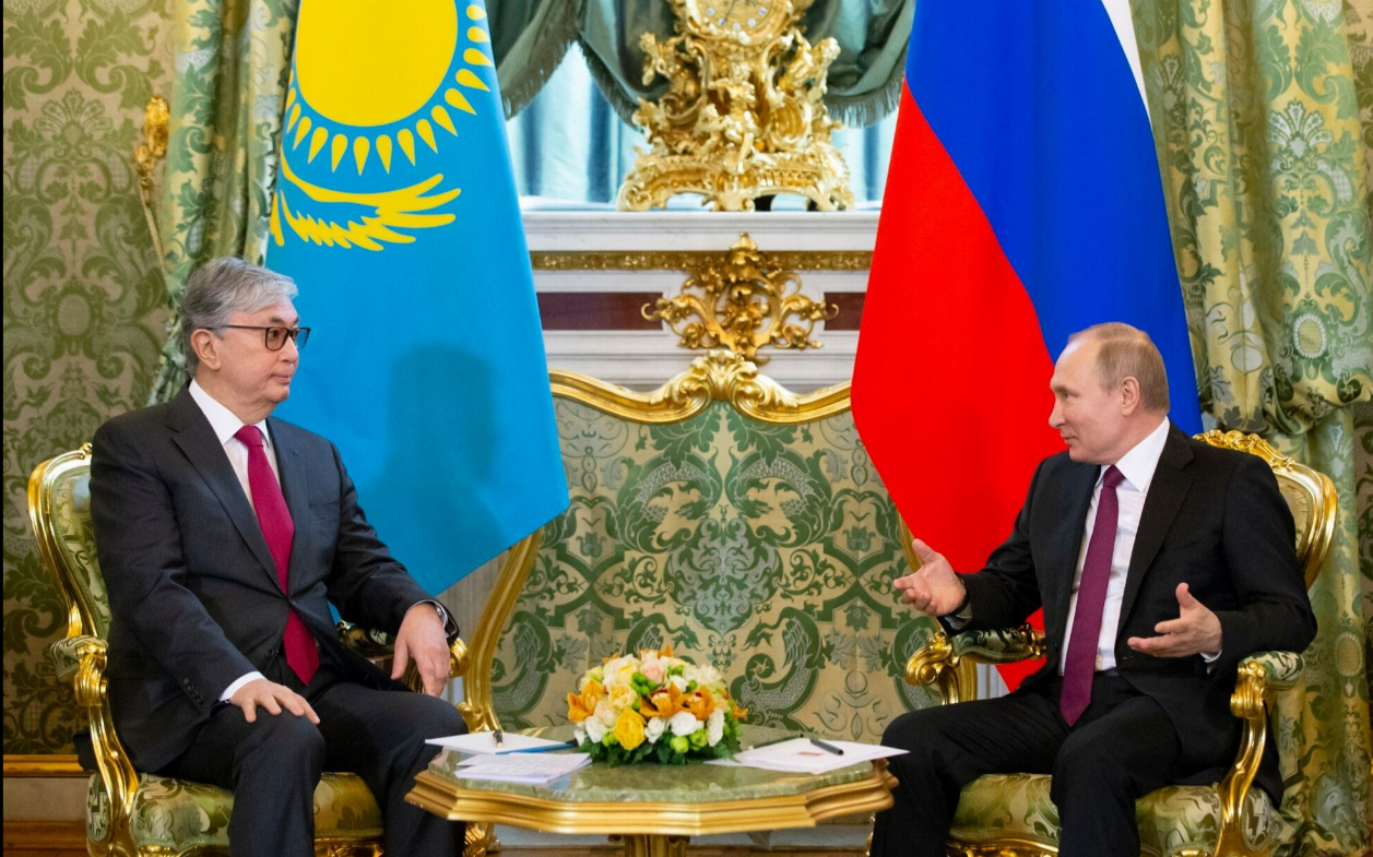 Putin, Kazakistan Cumhurbaşkanı ile görüştü
