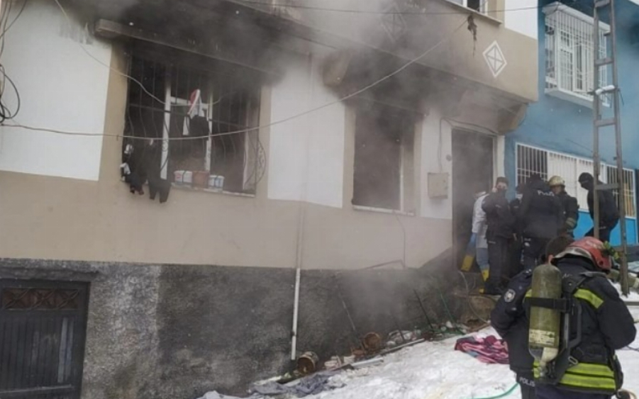 Antep'te bir evde yangın: 2 çocuk yaşamını yitirdi