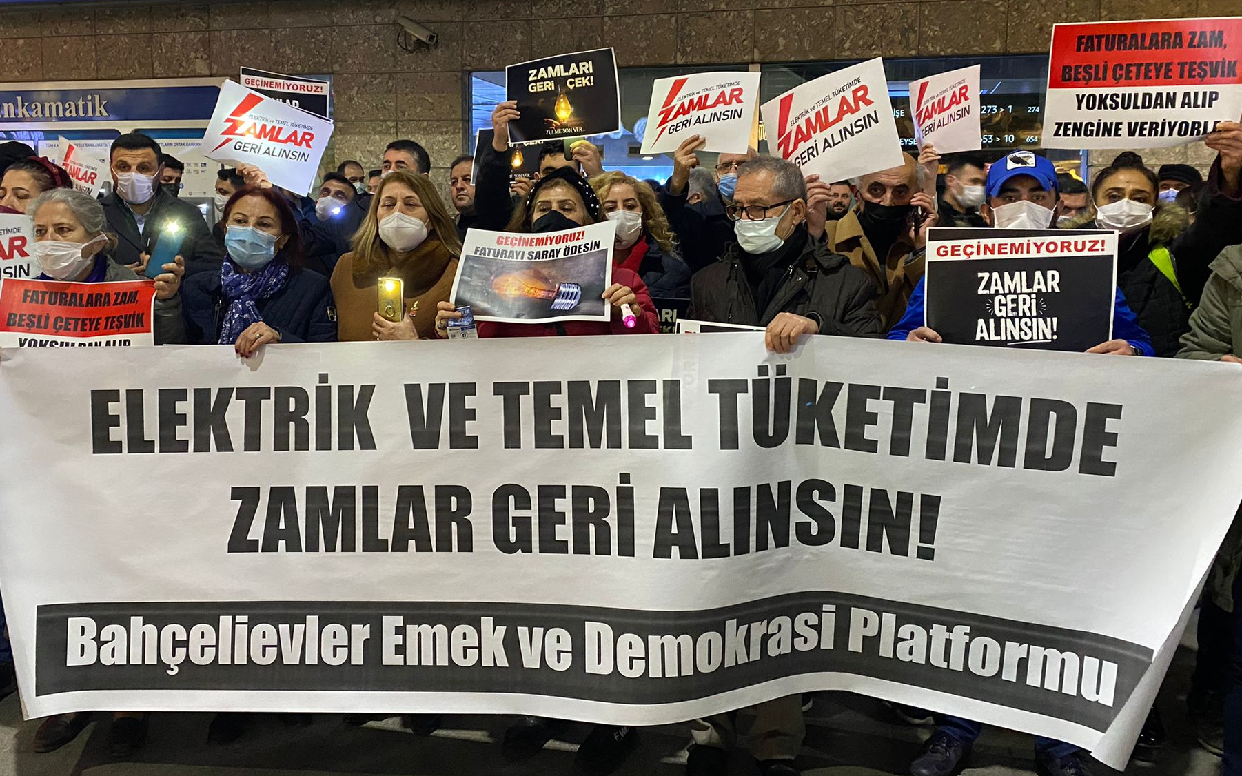 Bahçelievler'de "geçinemiyoruz" eylemi
