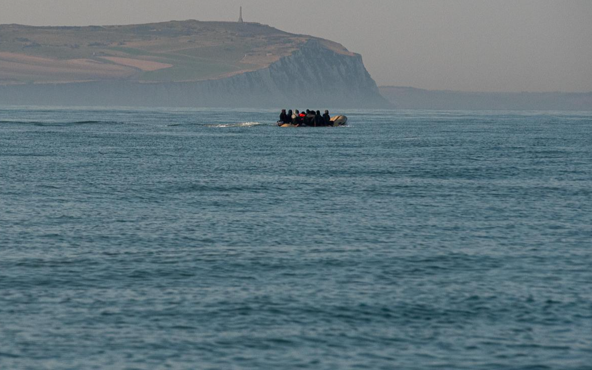 Göçmen teknesi battı, bir çocuk hayatını kaybetti