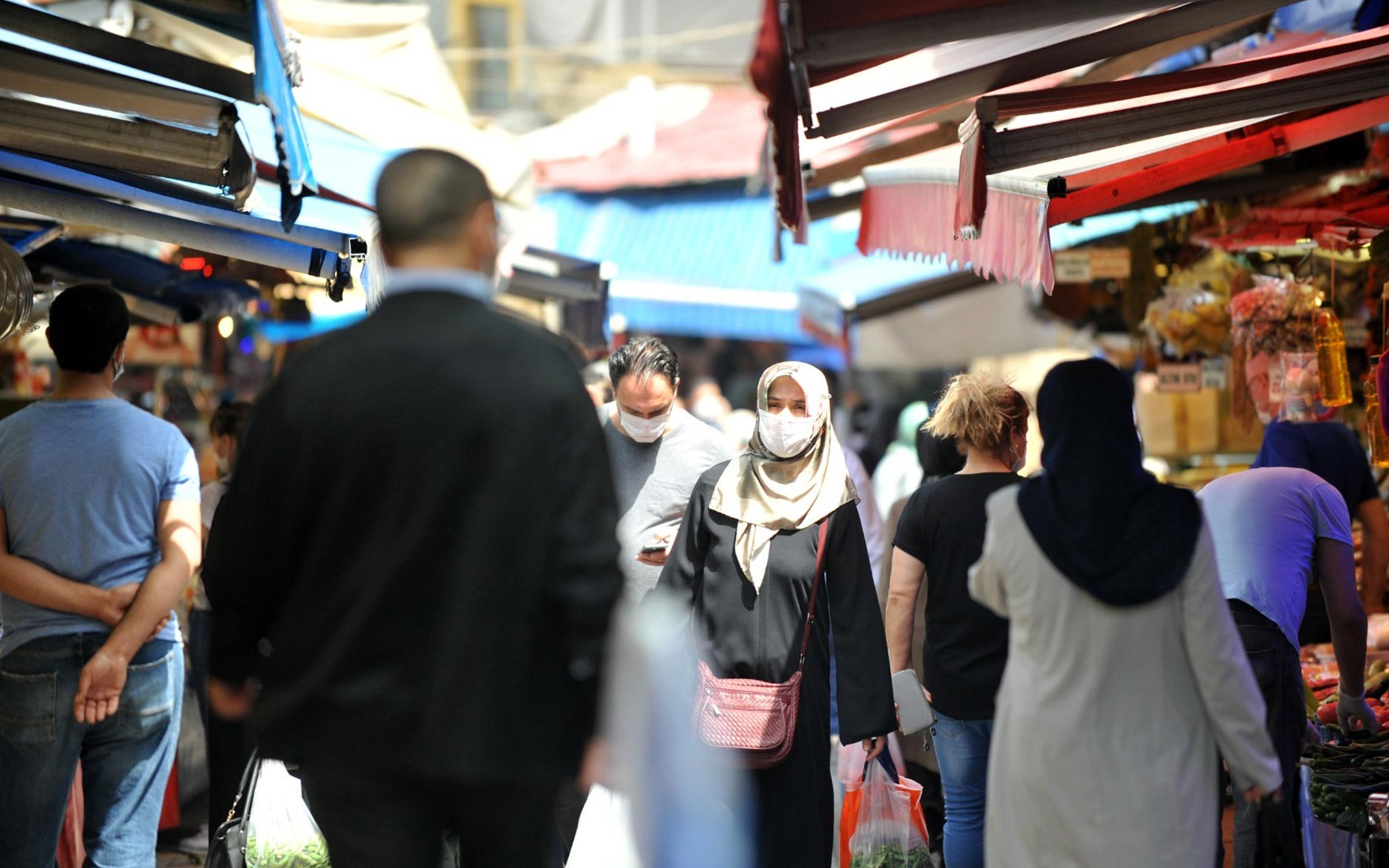 Yoksulluk sınırı 18 bin 599 lira oldu