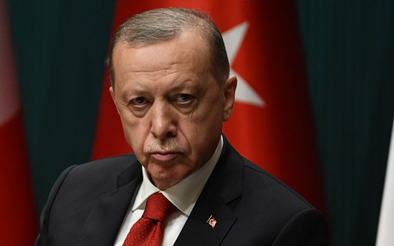 Financial Times: Erdoğan, riskli bir oyun oynuyor