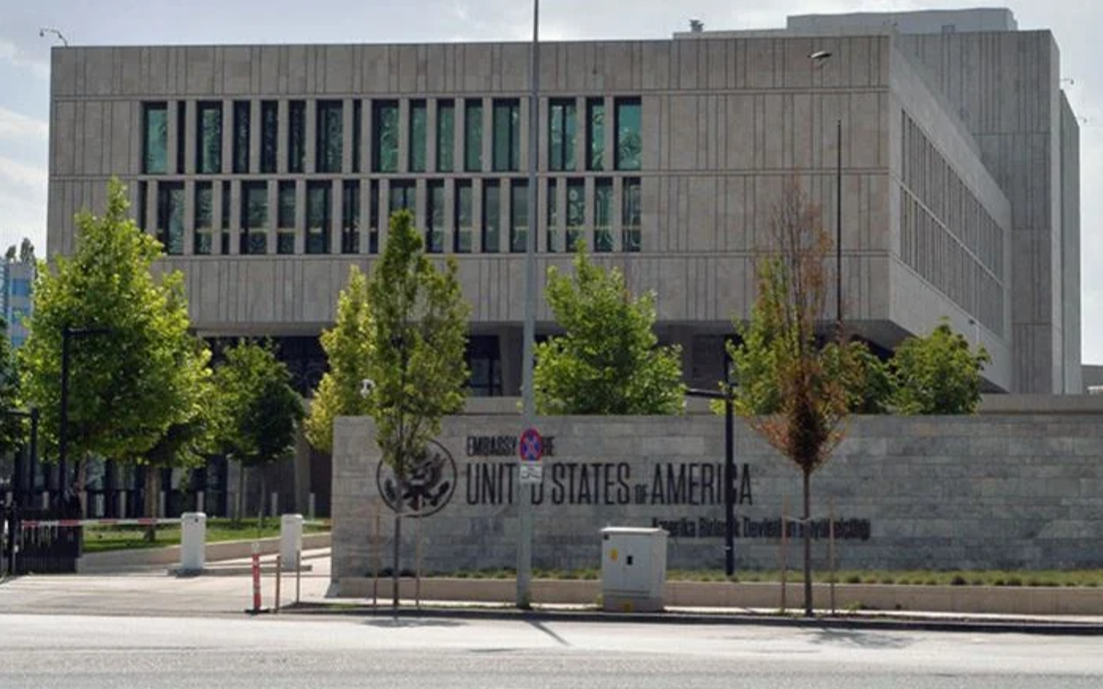 AOÇ'deki ABD Büyükelçiliği'ne tepki: 'Kaçak Saray neyse elçilik odur'