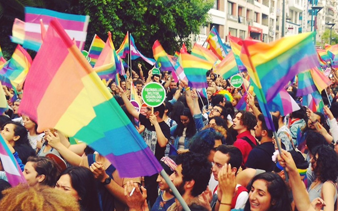 LGBTİ+'ları hedef alan mitinge karşı aile örgütlerinden ortak açıklama