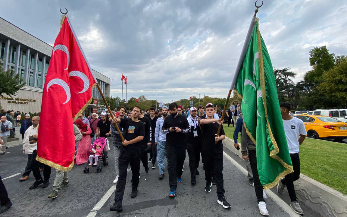 Saraçhane'de LGBTİ+’ları hedef alan miting düzenledi