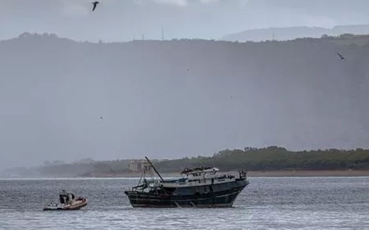 Batan göçmen teknesinde ölü sayısı yükseliyor