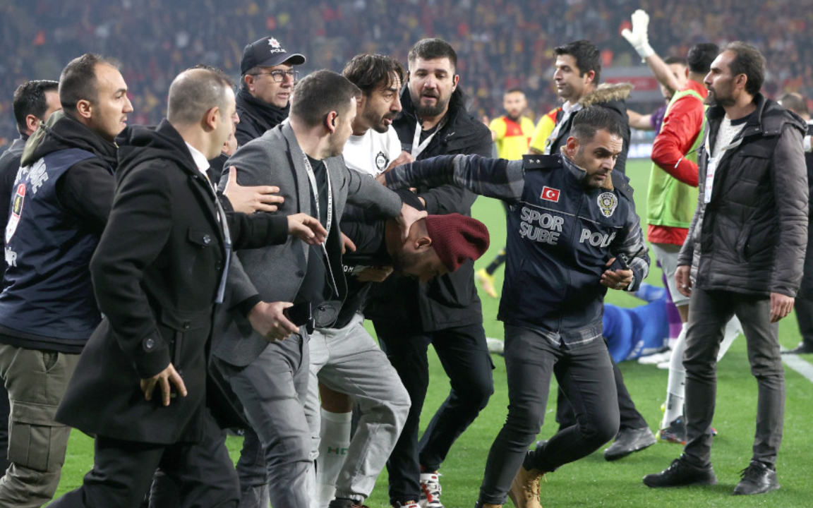 Göztepe-Altay maçı sonrası 1 gözaltı