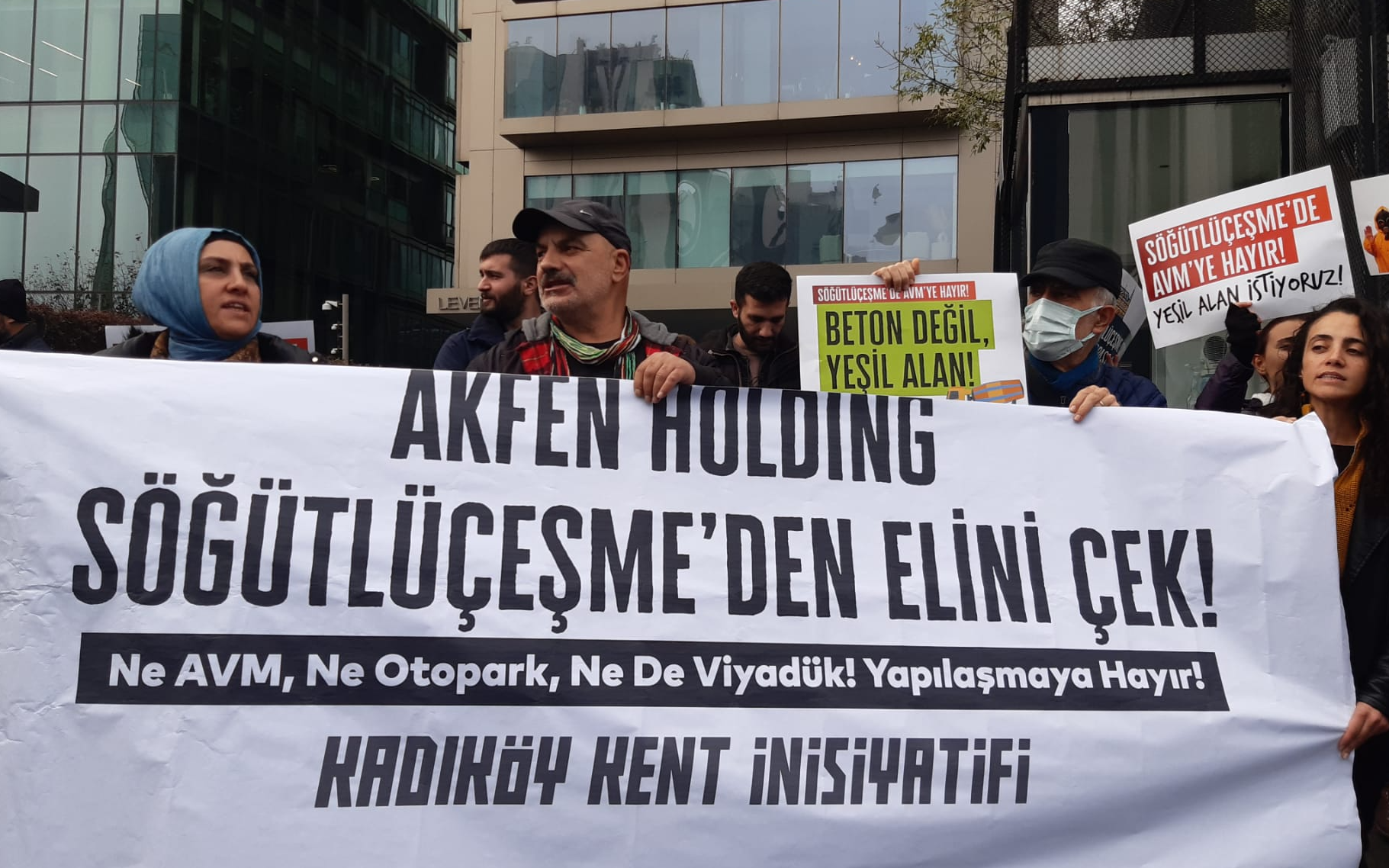 Kadıköy Kent İnisiyatifi’nden Söğütlüçeşme AVMGar Projesi’ne karşı eylem.