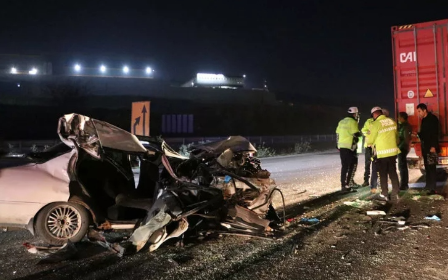 Antep’te trafik kazası: 2 ölü, 5 yaralı