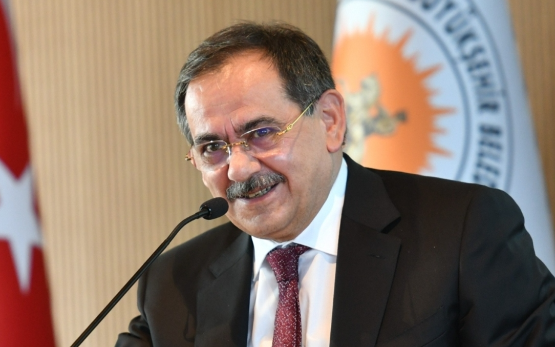 AKP'li belediye başkanı 7,5 milyon TL'ye lüks makam aracı aldı
