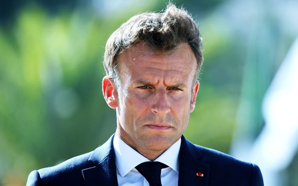 Macron: Cezayir'den özür dilemeyeceğim