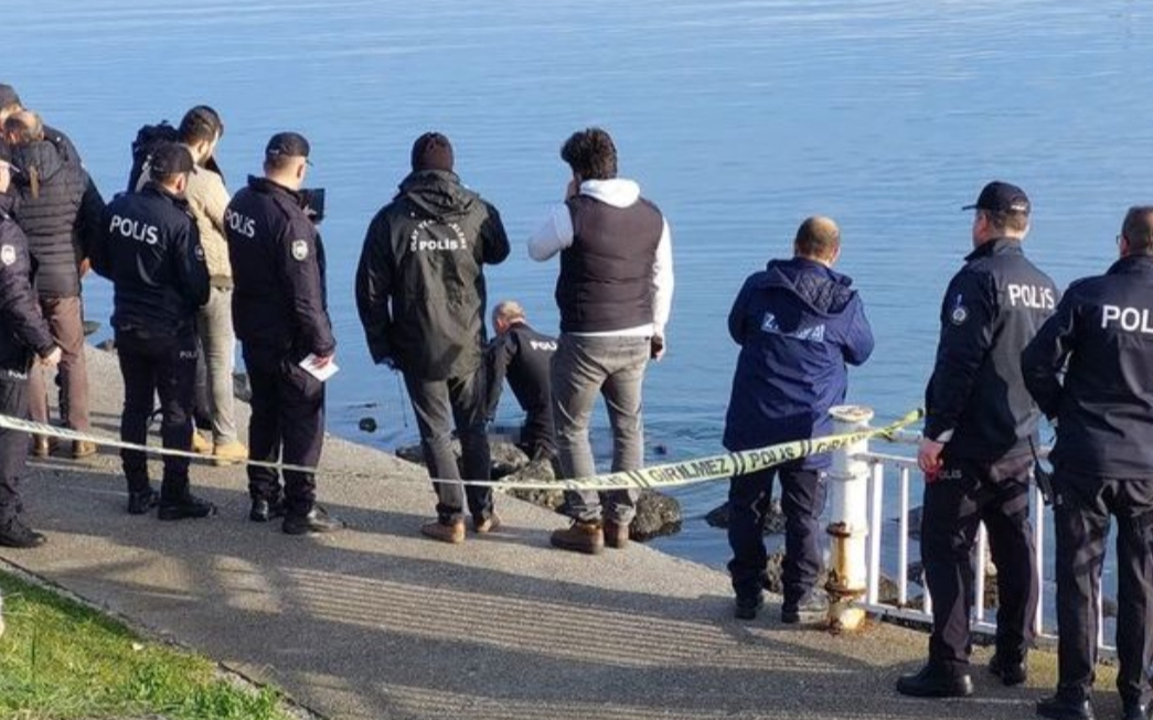 Denizde bir kadının cansız bedeni bulundu