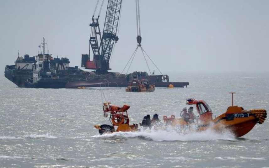 Güney Kore açıklarında balıkçı teknesi battı: 5 ölü