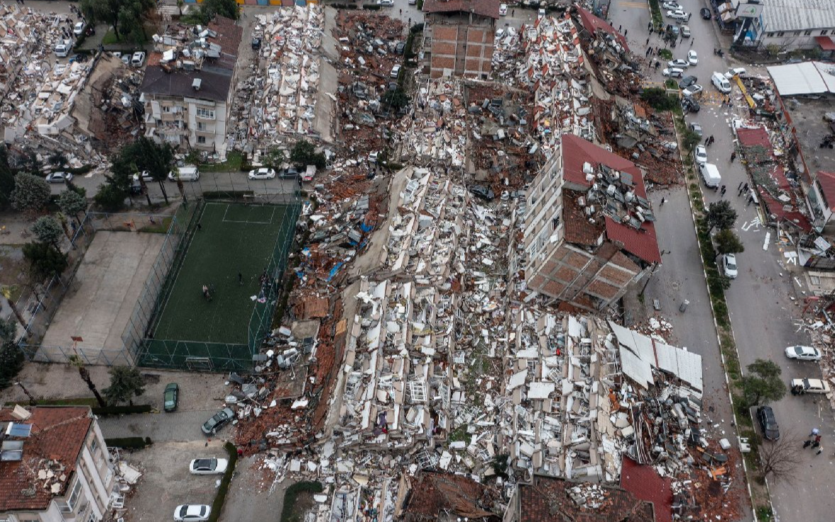 GÜNCEL | Büyük depremde üçüncü gün: En az 5 bin 894 can kaybı