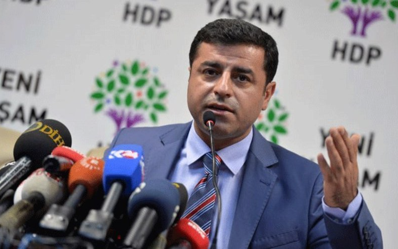 Demirtaş: Erdoğan'ın nerede olduğunu bilen var mı?