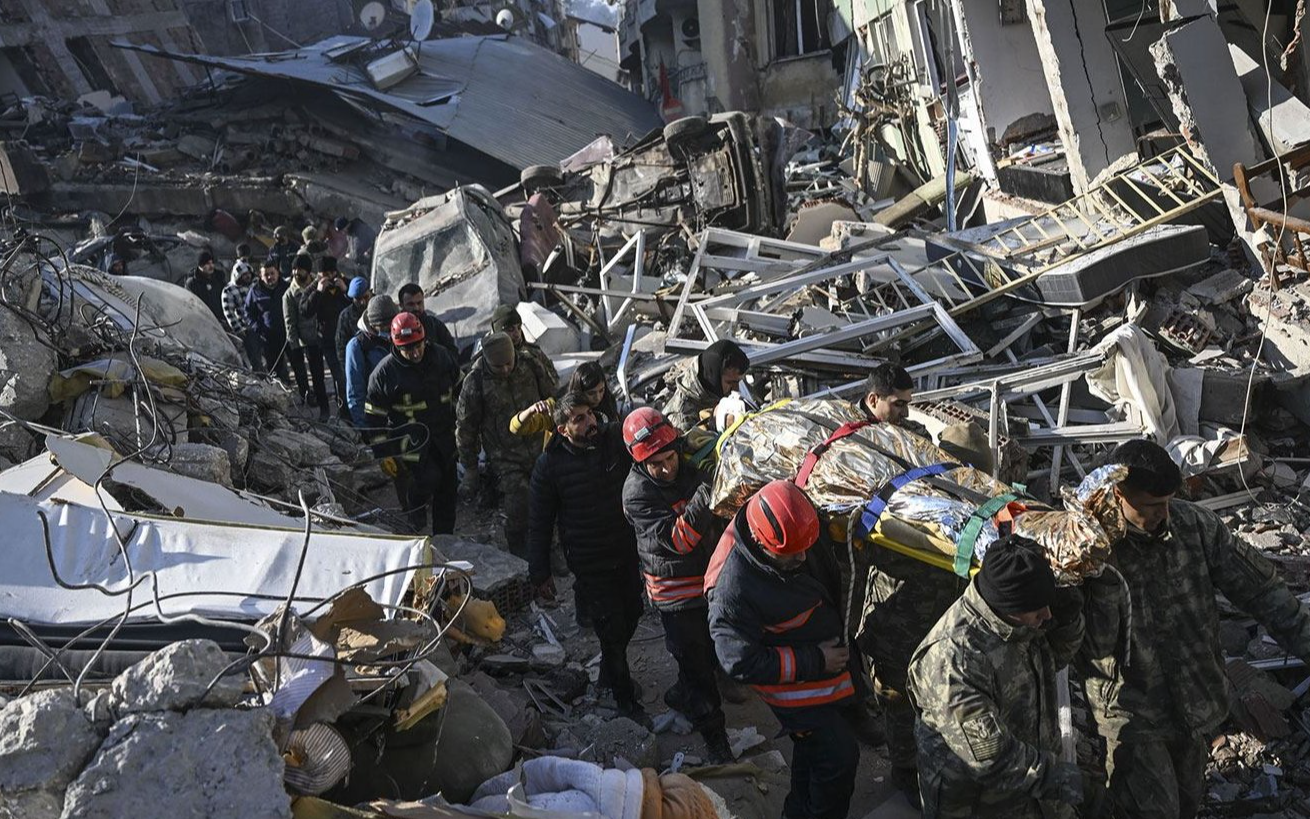 Malatya'da yıkılan binalara ilişkin 31 gözaltı kararı