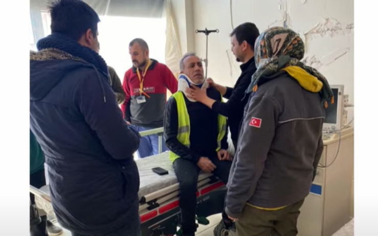 Haluk Levent trafik kazası geçirdi