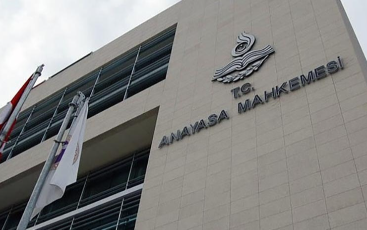 AYM 'sansür yasası'nı yarın inceleyecek