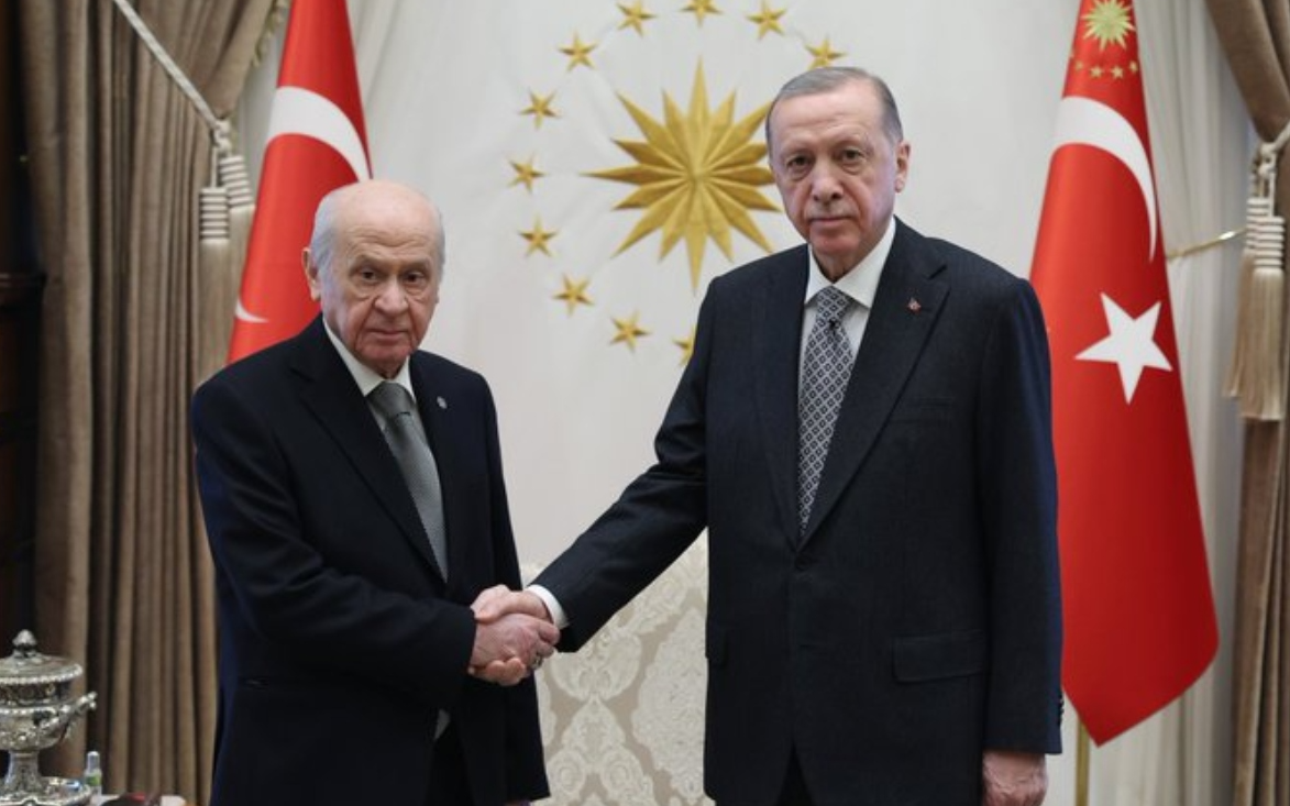 Erdoğan ve Bahçeli, Saray'da görüştü
