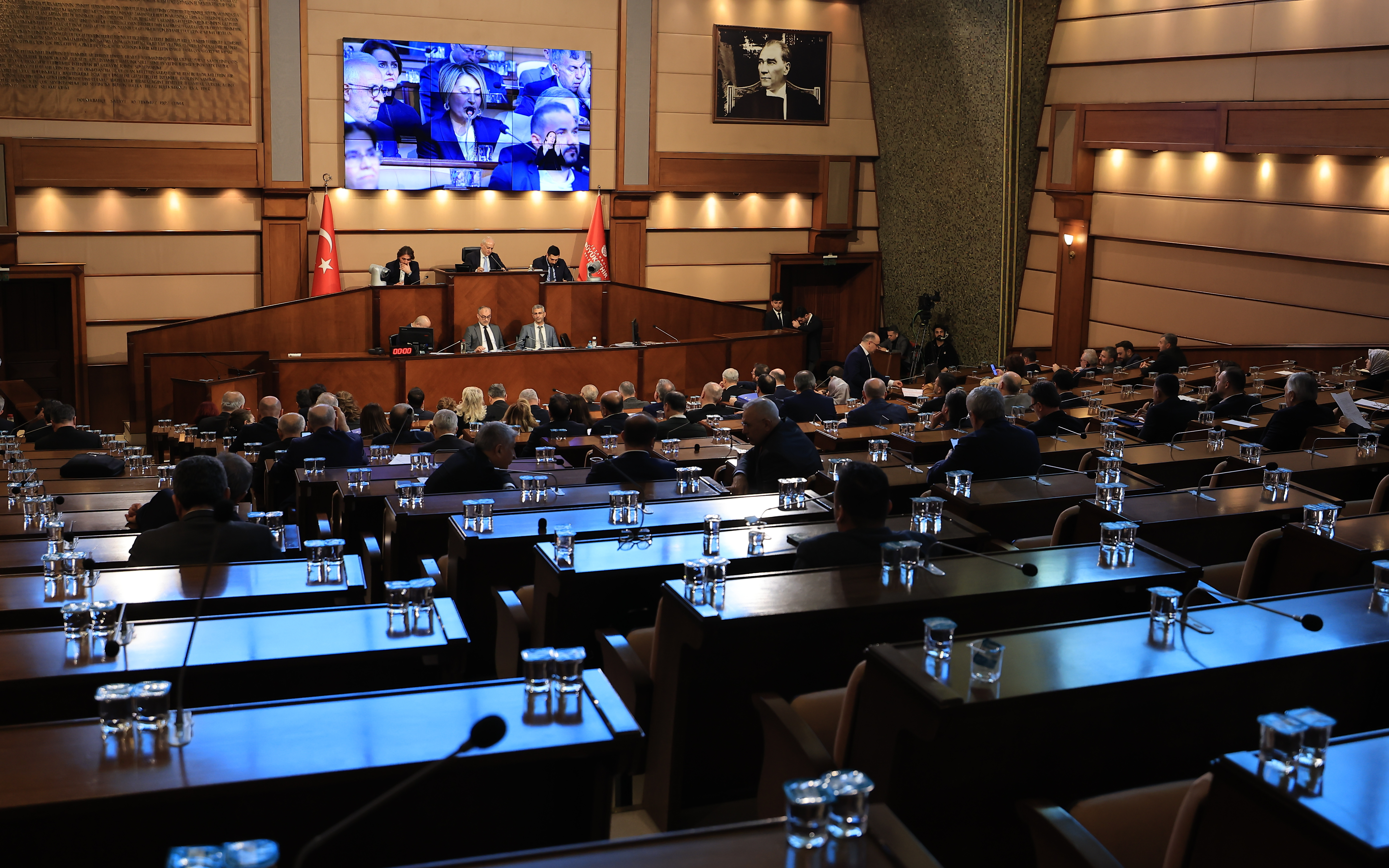 İBB yönetiminin borçlanma talebine AKP-MHP vetosu