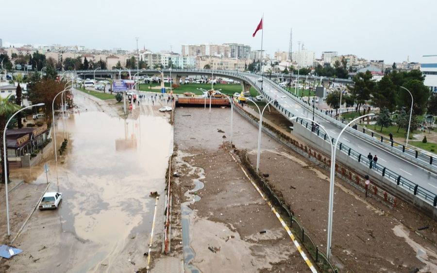 Deprem bölgesinde sel: Can kaybı 14'e yükseldi