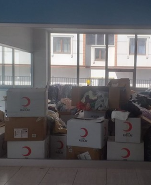 Kızılay yardımları, cemaat yurdundan çıktı