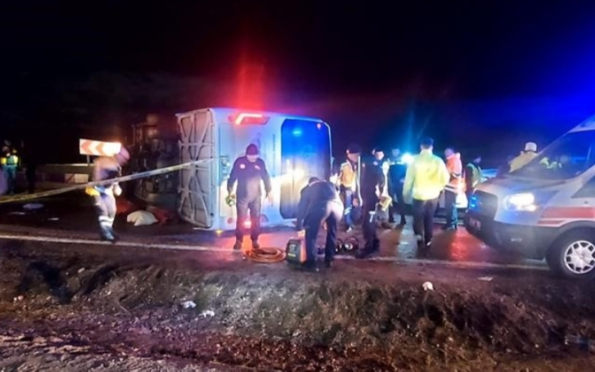 Deprem bölgesinden dönüşte kaza yapan otobüse ilişkin açıklama