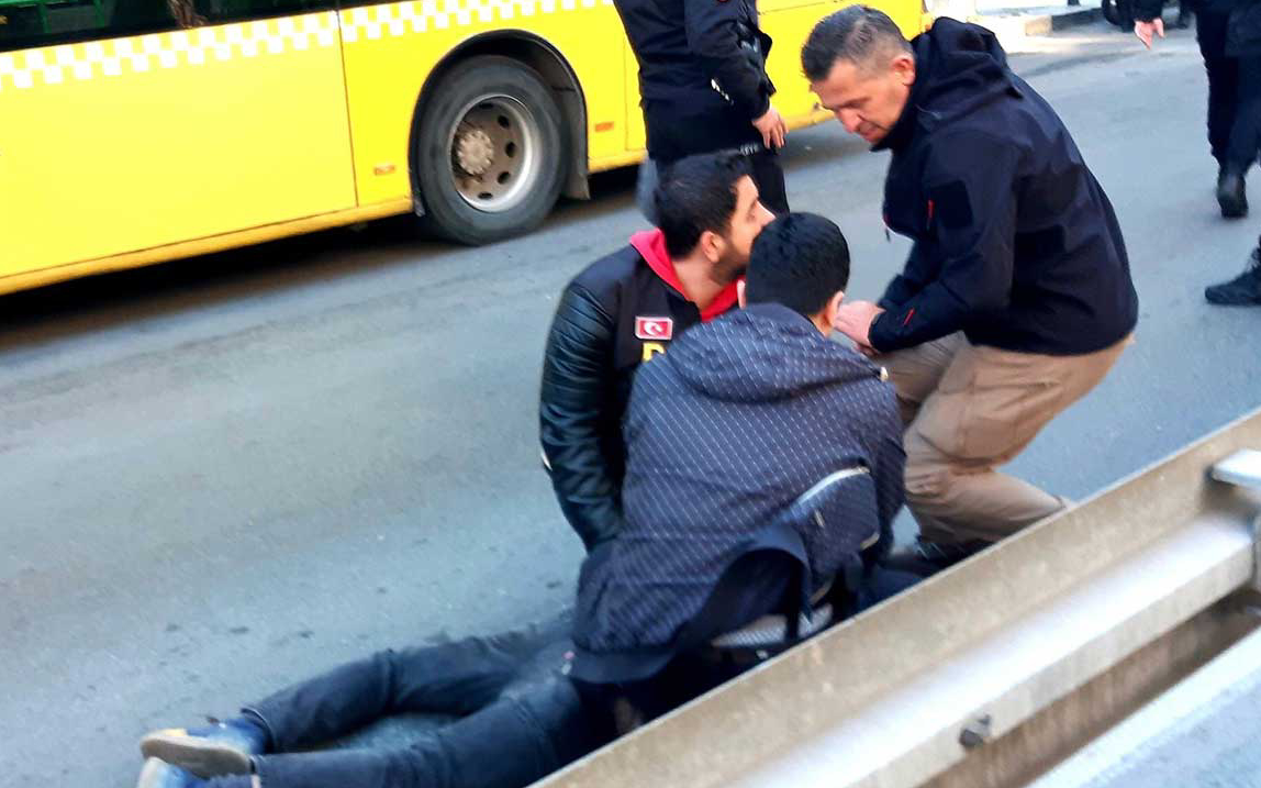 Taksim’e çıkmak isteyenlere gözaltı!