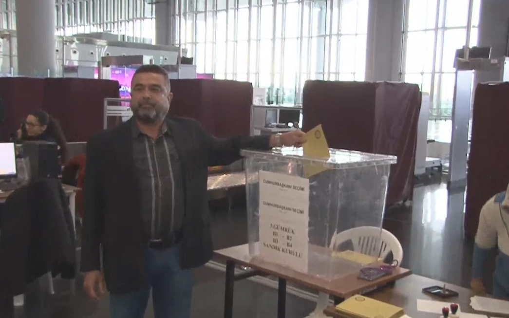 İstanbul Havalimanı'nda oy verme işlemi başladı