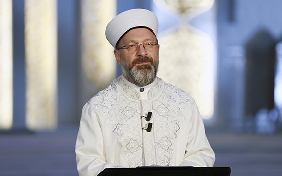 Diyanet İşleri Başkanı: Öğrenciler ezan eşliğinde ders dinleyecek