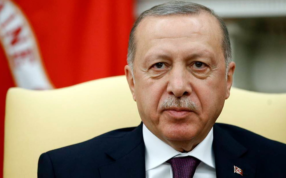 AKP'li yöneticiden bürokratlara: 'Sizlerle de uğraşacağız'