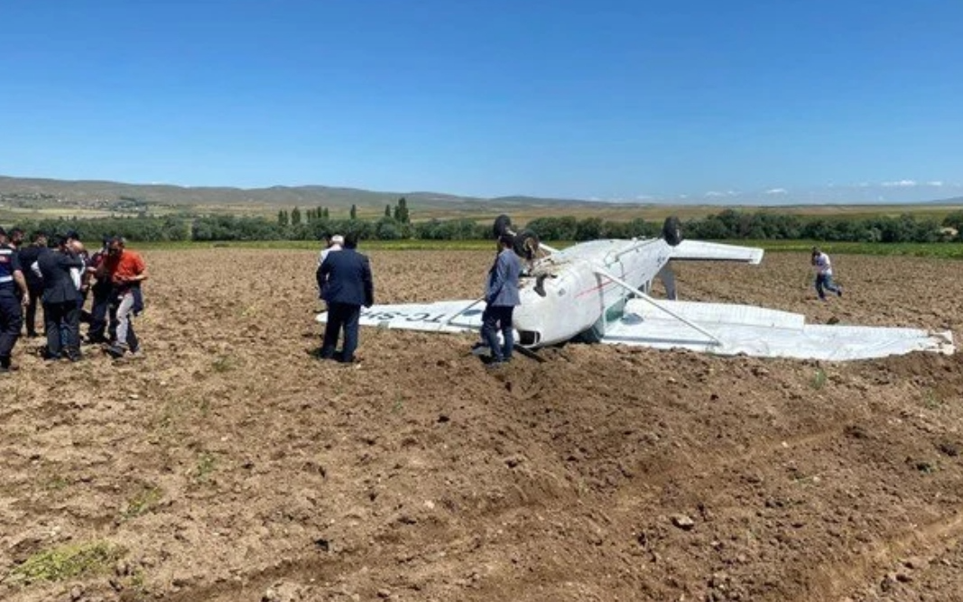 Aksaray'da eğitim uçağı düştü