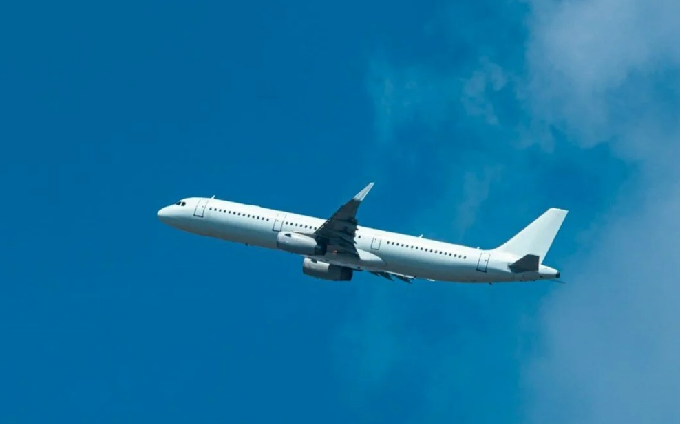 Antalya’ya giden uçakta bomba ihbarı