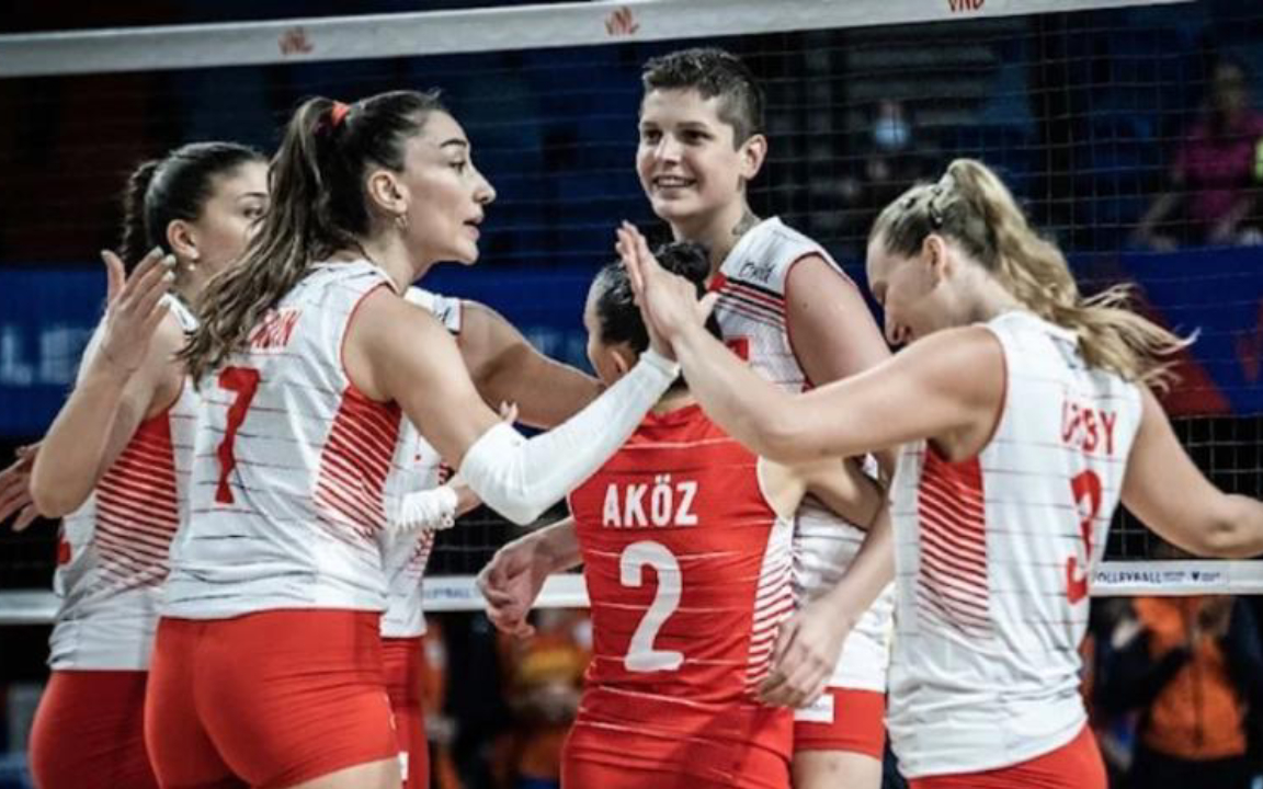 A Milli Kadın Voleybol Takımı, Tayland'a set vermedi