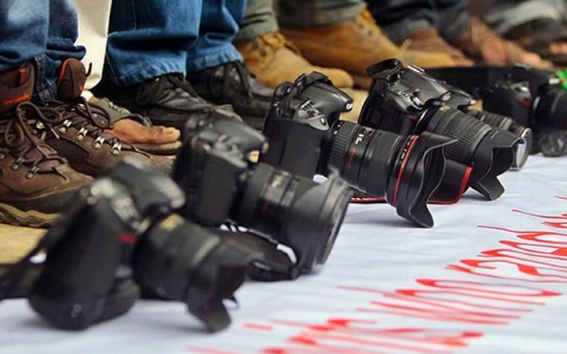 Almanya Gazeteciler Birliği gazetecileri uyardı