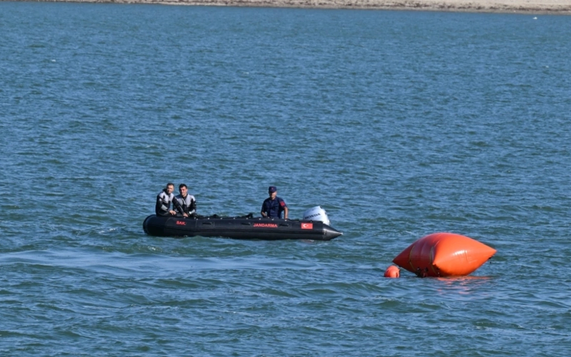 İzmir'de düşen helikopterdeki 3 personelin cansız bedenlerine ulaşıldı