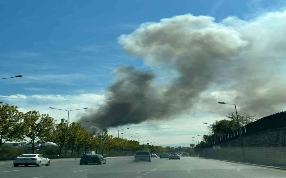 Ankara’da fabrika yangını: 4 kişi dumandan etkilendi