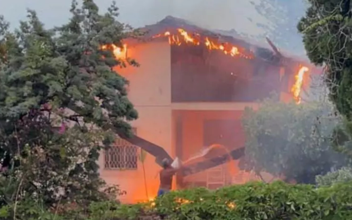 İtalya'nın Sicilya Adası'nda orman yangınları sürüyor