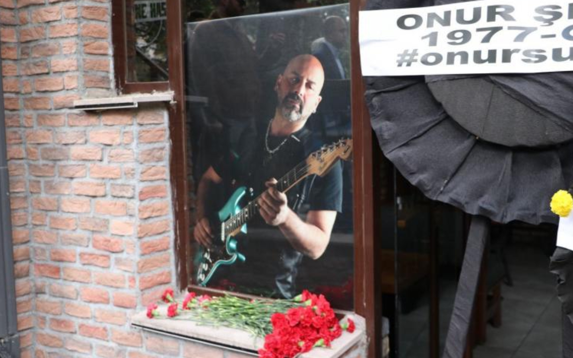 Müzisyen Onur Şener, ölümünün 1'inci yılında anıldı