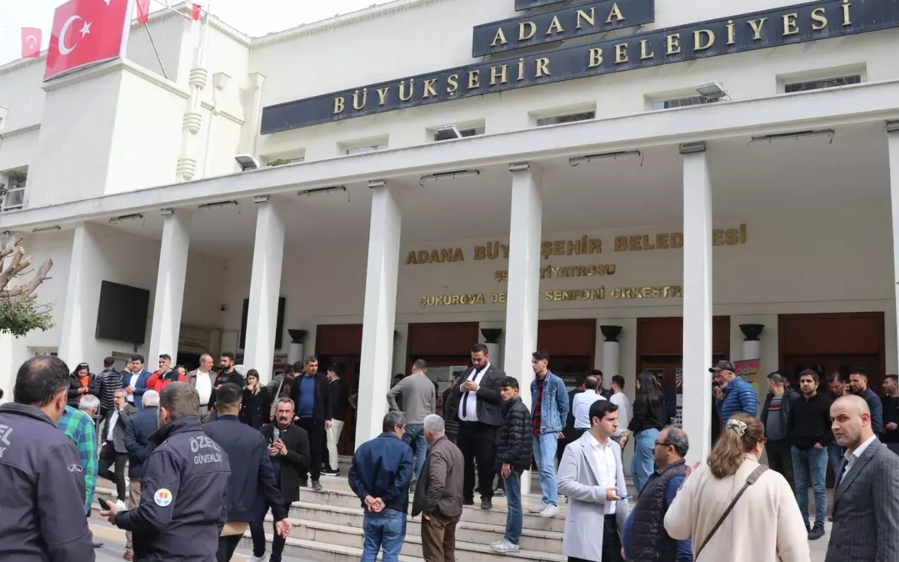 Adana Belediyesi’nde silahlı saldırı: Karalar’ın müdür vekili yaşamını yitirdi