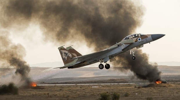 İsrail Suriye'ye ait savaş uçağını vurdu