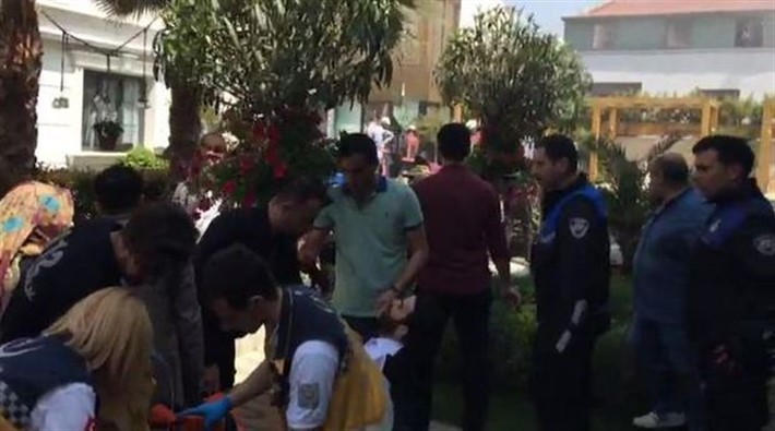 Sultanehmet’te otel yangını: 4 yaralı