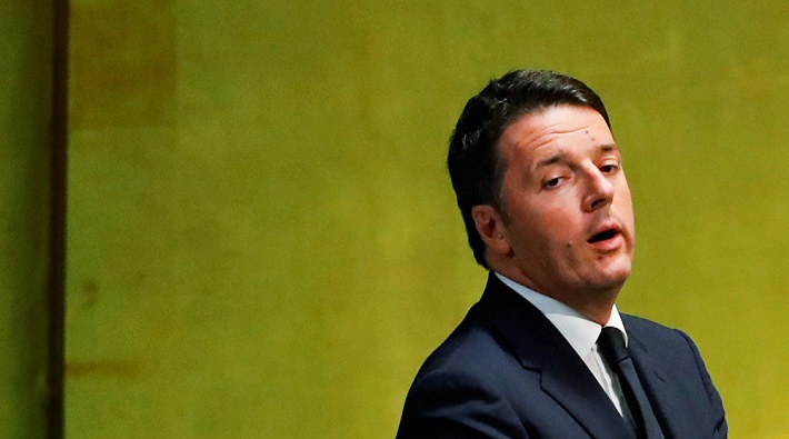 İtalya'da hükümet ortaklarından Renzi çekildiklerini açıkladı