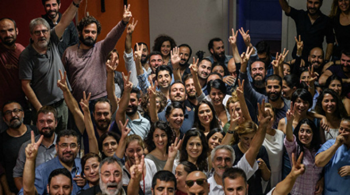 Genç Gazeteciler: Özgürlükten, laiklikten, halktan yana olanları susturamazsınız!