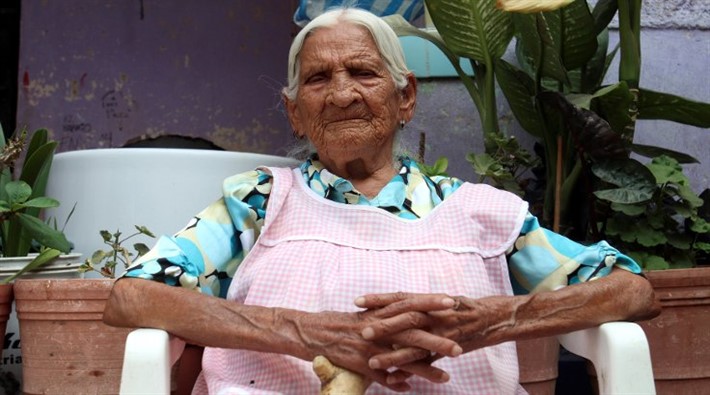 116 yaşındaki kadının bankada hesap açma başvurusu 'çok yaşlı' denilerek reddedildi